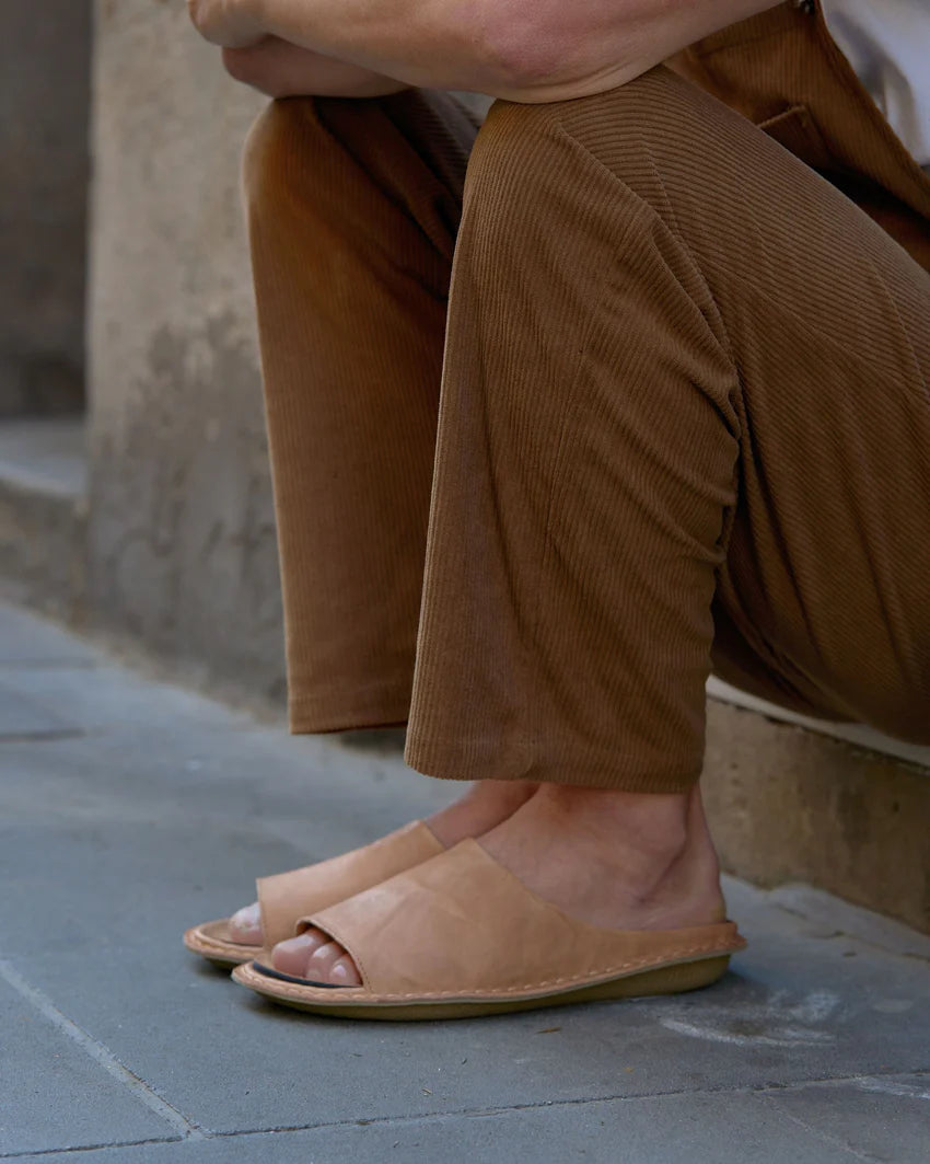 SAINT TROPEZ Leather Fawn Tan