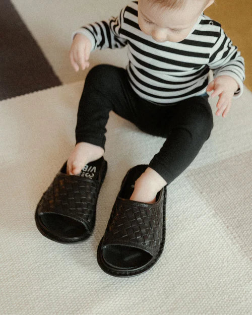 SAINT TROPEZ Woven Leather Preto Black